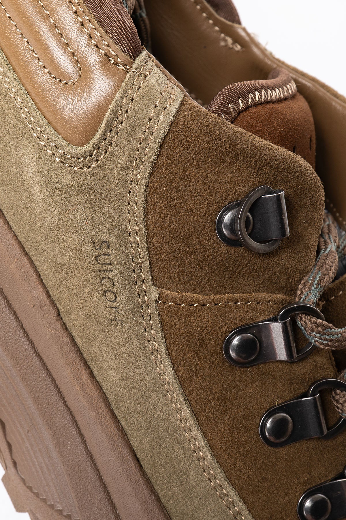 South2 West8 x SUICOKE Beetle Lo - Olive