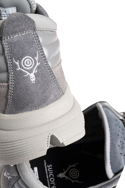 South2 West8 x SUICOKE Beetle Lo - Grey