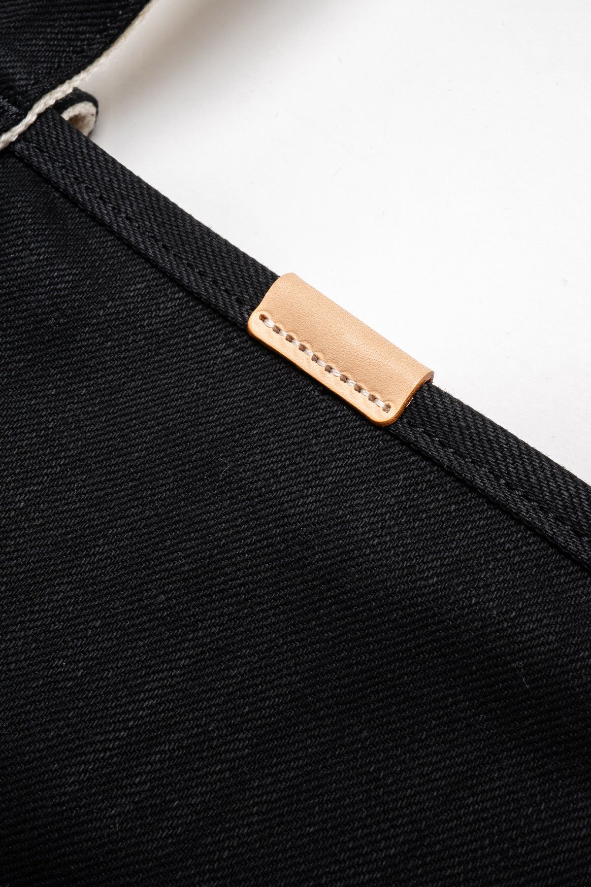 Noir Tote Bag (M)