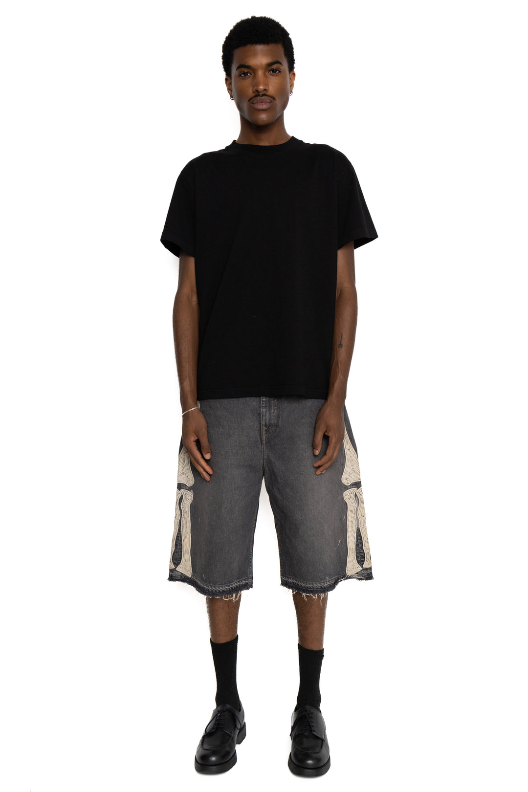 Kapital 14oz BLK Denim 5P Shorts (BONE Embroidery) – BLUE IN GREEN