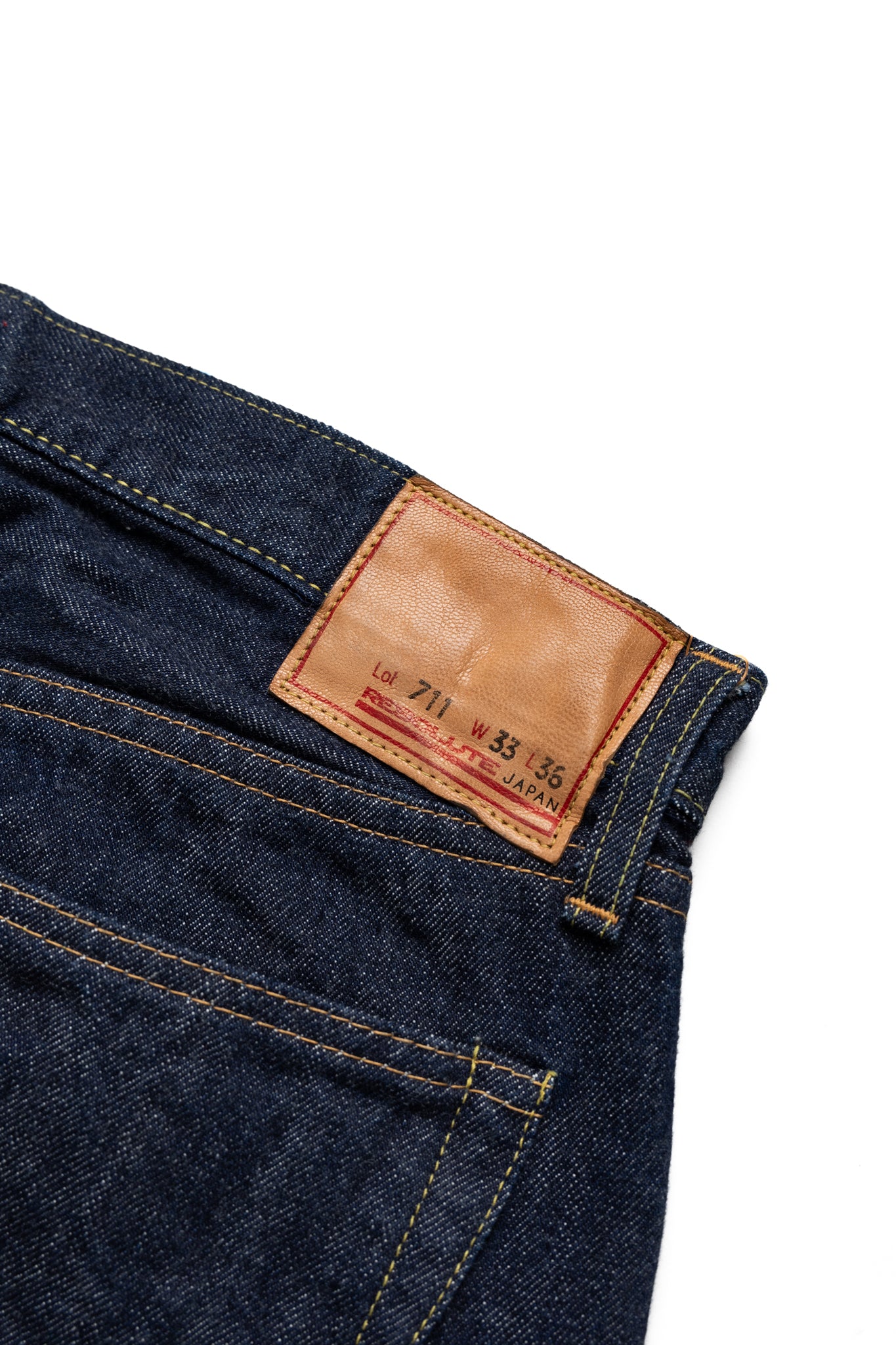 711 Semi Wide Straight Jeans