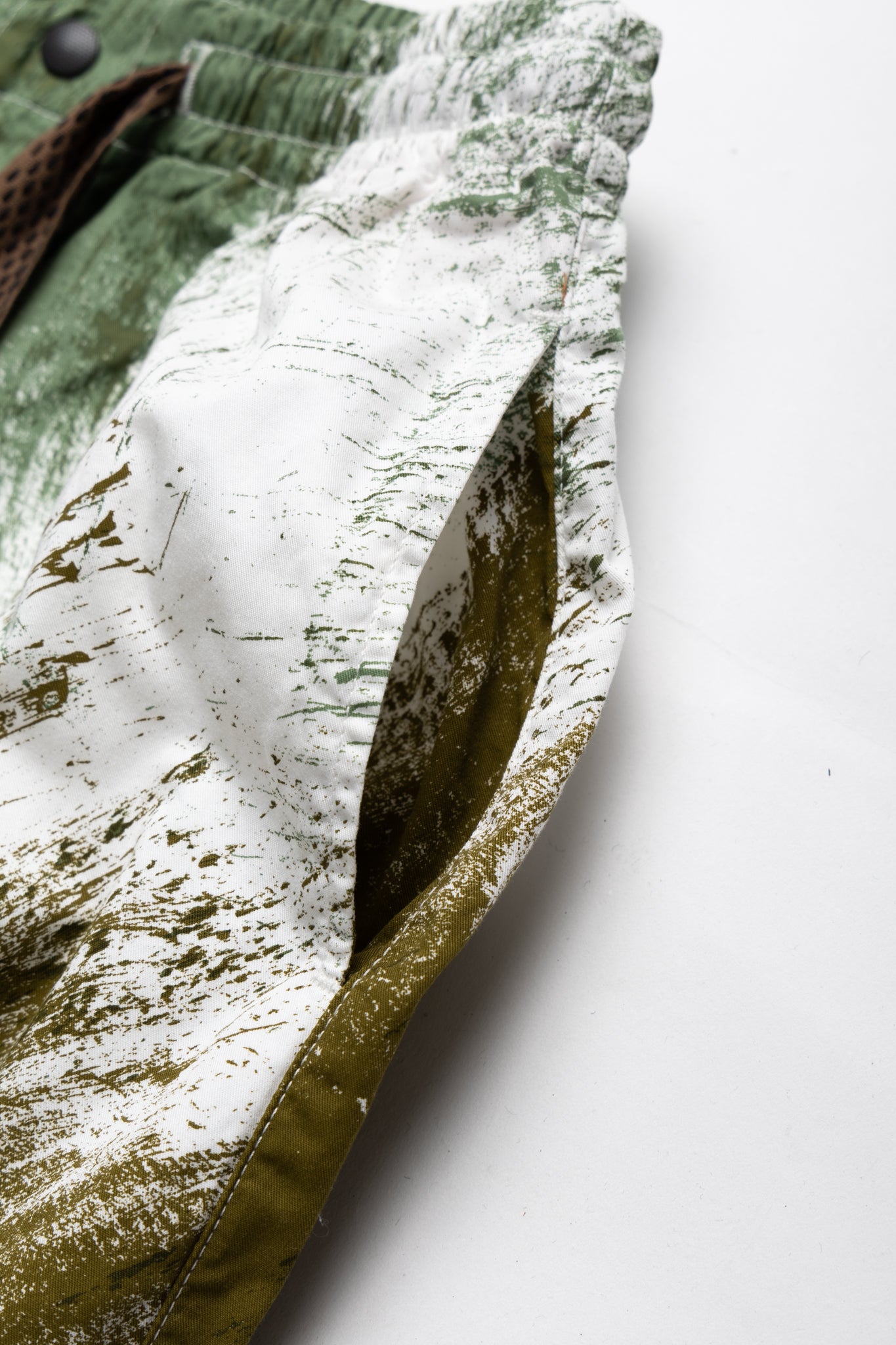 Combed Burberry BRUSH-CAMO EASY Pants - White