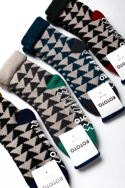 Comfy Room Socks "Sankaku"