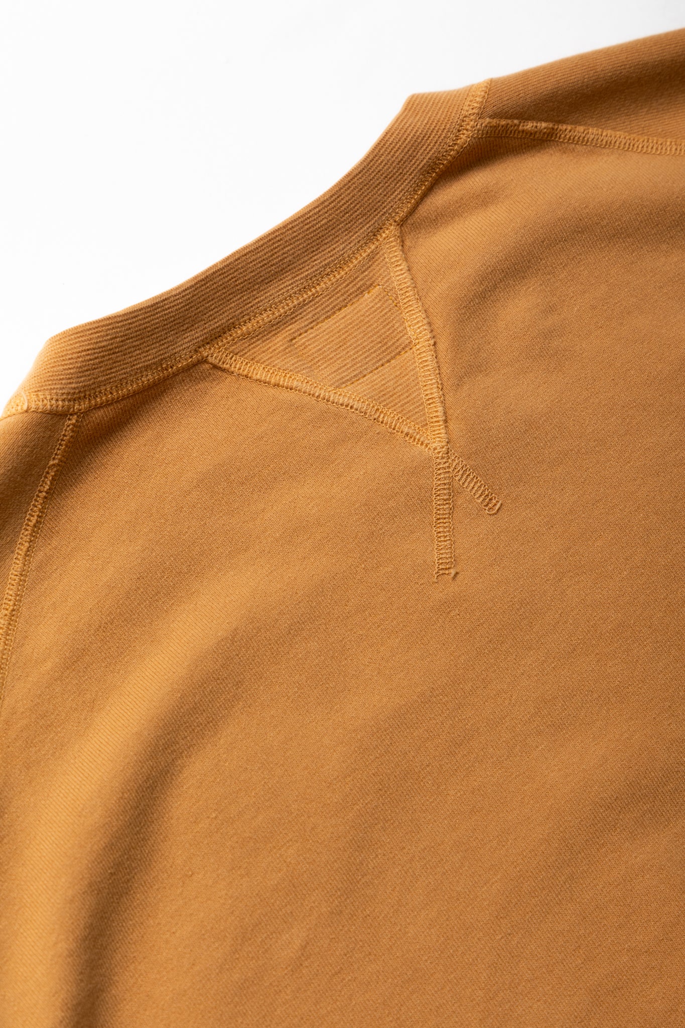McHill Sports Wear S/S Sweatshirt - Gold