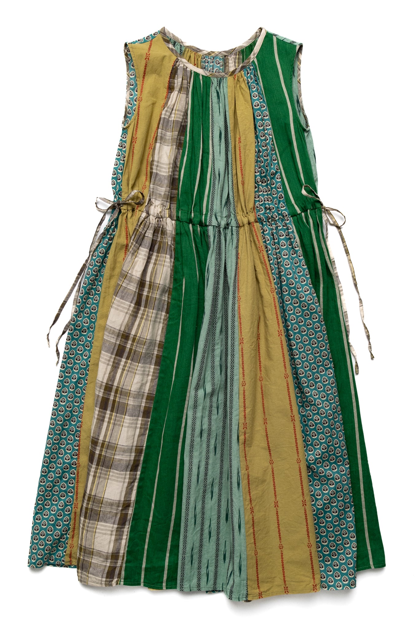 Kapital patchwork dress - cotton and linen blend. Adjustable ties to fix to your preferred silhouette 