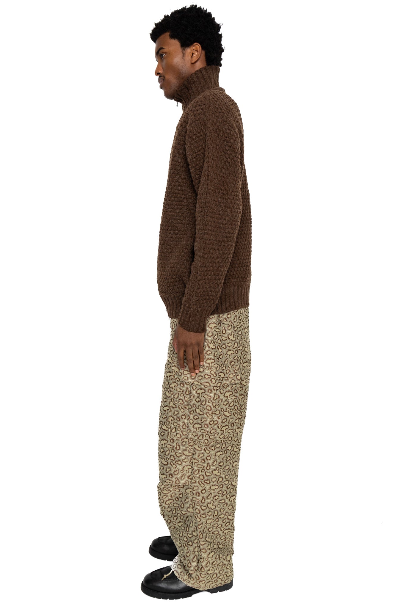 Full Zip Style Popcorn Pattern - Brown