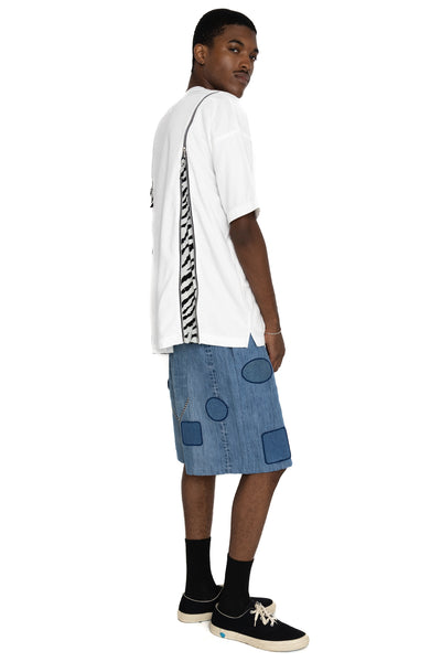  OLD PARK's x MINEDENIM's original denim T-shirt made from 6oz natural slub light ounce denim. Various silhouettes can be adjusted by opening and closing the zipper that runs from the shoulder to the hem. Loose silhouette denim T-shirt 