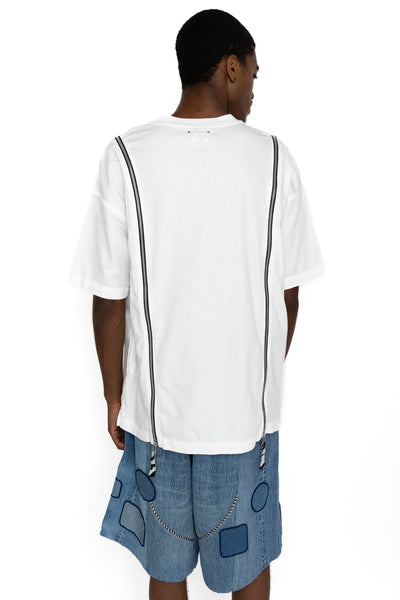  OLD PARK's x MINEDENIM's original denim T-shirt made from 6oz natural slub light ounce denim. Various silhouettes can be adjusted by opening and closing the zipper that runs from the shoulder to the hem. Loose silhouette denim T-shirt 