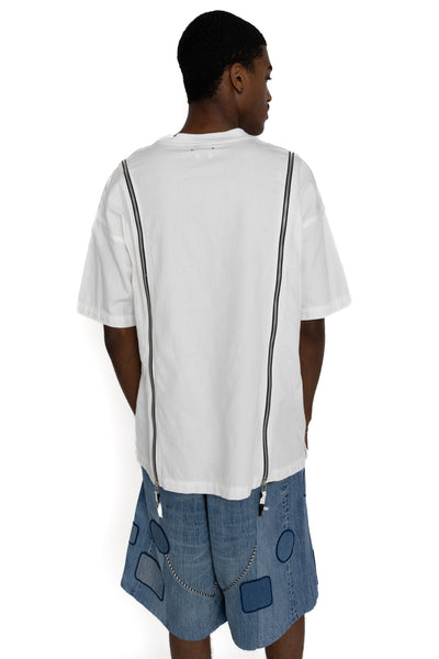  OLD PARK's x MINEDENIM's original denim T-shirt made from 6oz natural slub light ounce denim. Various silhouettes can be adjusted by opening and closing the zipper that runs from the shoulder to the hem. Loose silhouette denim T-shirt 
