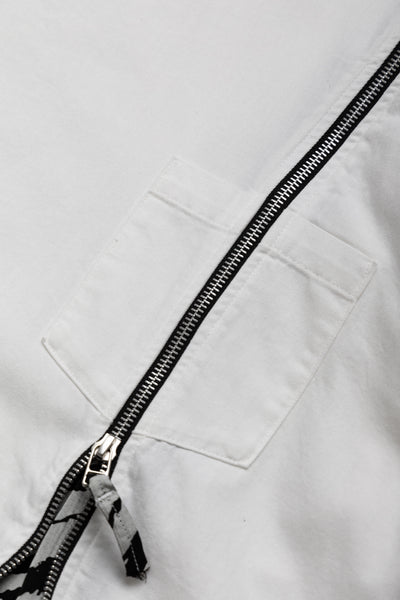  OLD PARK's x MINEDENIM's original denim T-shirt made from 6oz natural slub light ounce denim. Various silhouettes can be adjusted by opening and closing the zipper that runs from the shoulder to the hem. Loose silhouette denim T-shirt 