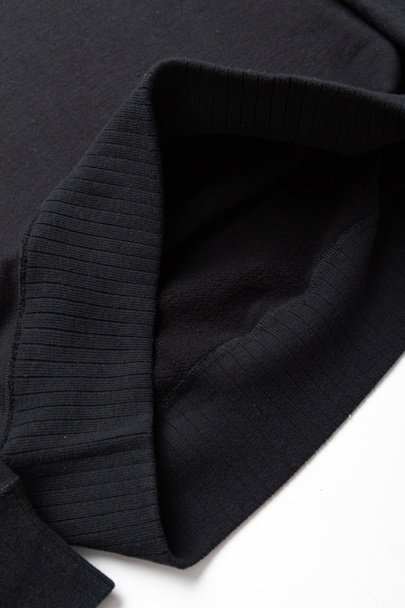 Whitesville Heavy Sweatshirt - Black