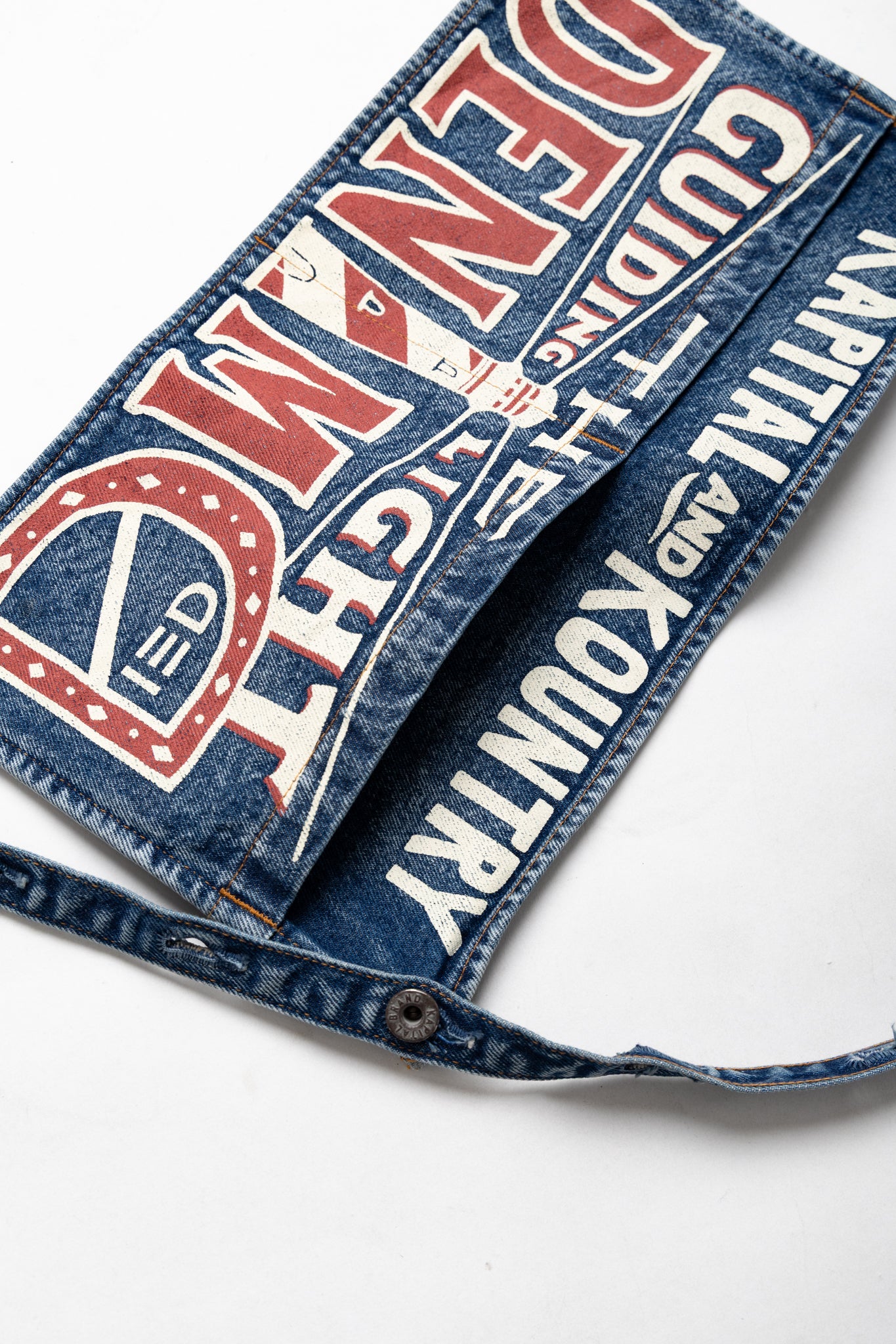 13oz Denim Damaged Short AD Apron (GUIDING LIGHTpt) - Faded