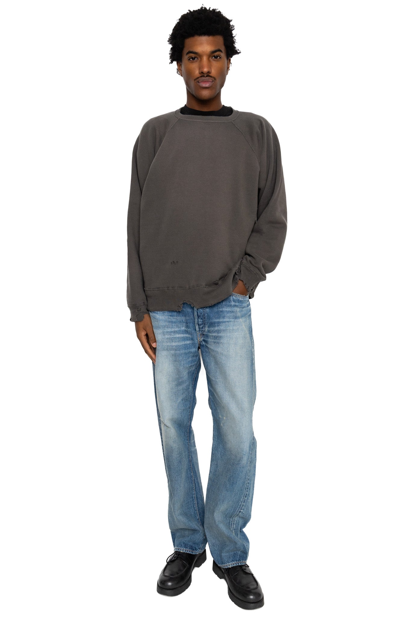 Fading Raglan Sleeve Sweatshirt - Black