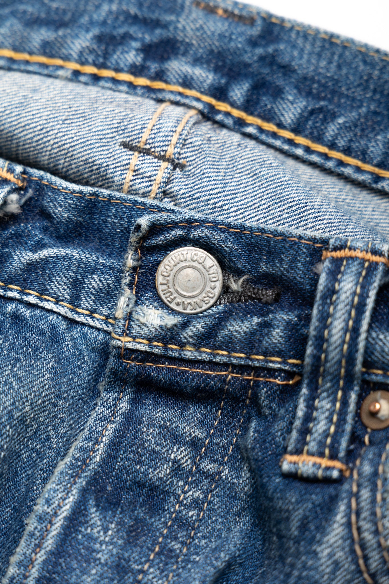 1341-0105 13.7oz Wide Straight Dartford