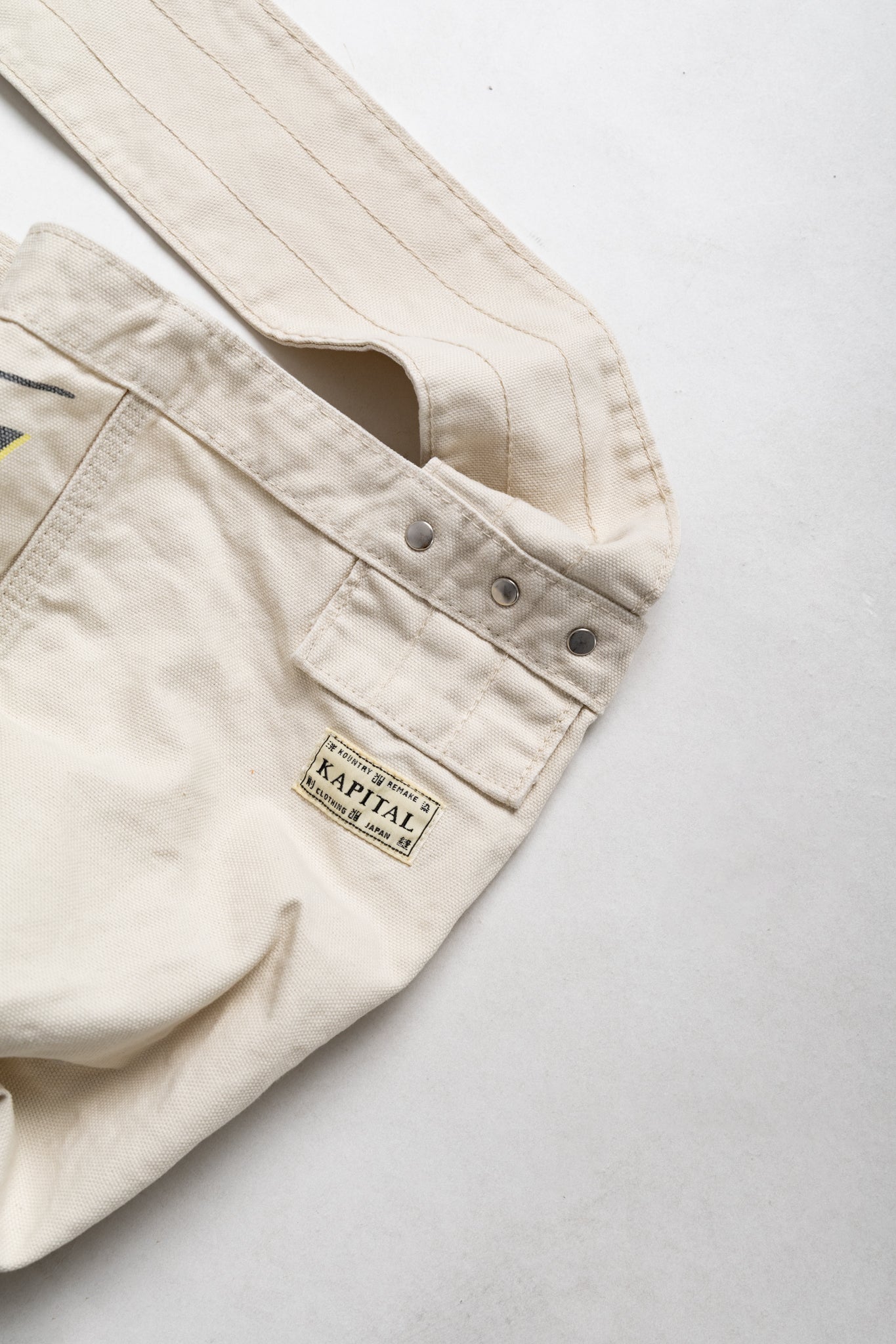 Canvas NEWSPAPER Bag (GUIDING LIGHT) - Ecru