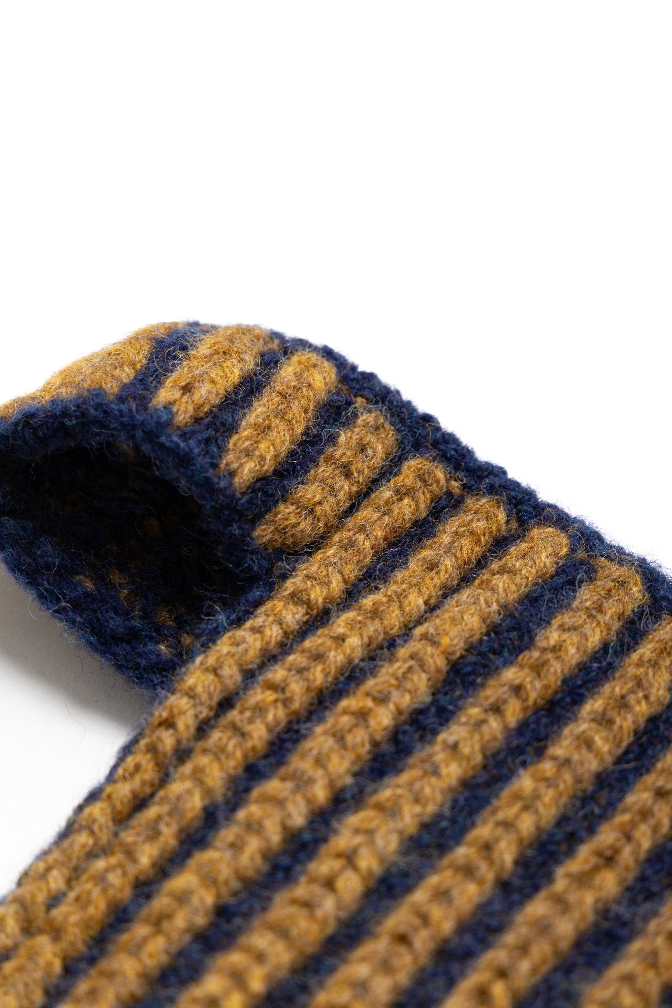 Wool Cable Knit CAP-ON Ear Warmer - Gold