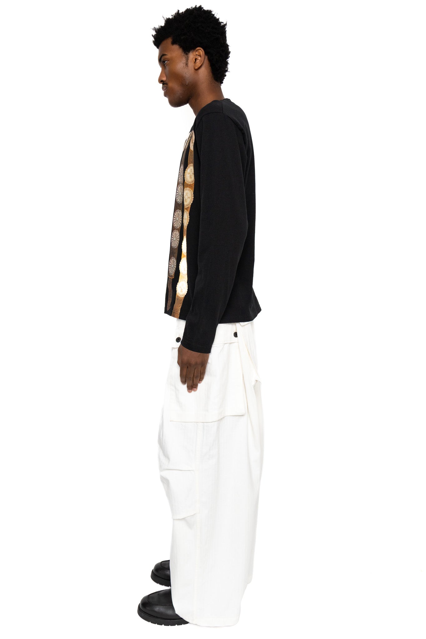 20/- Jersey Crewneck Long Sleeve T (Curtain Concho) - Black