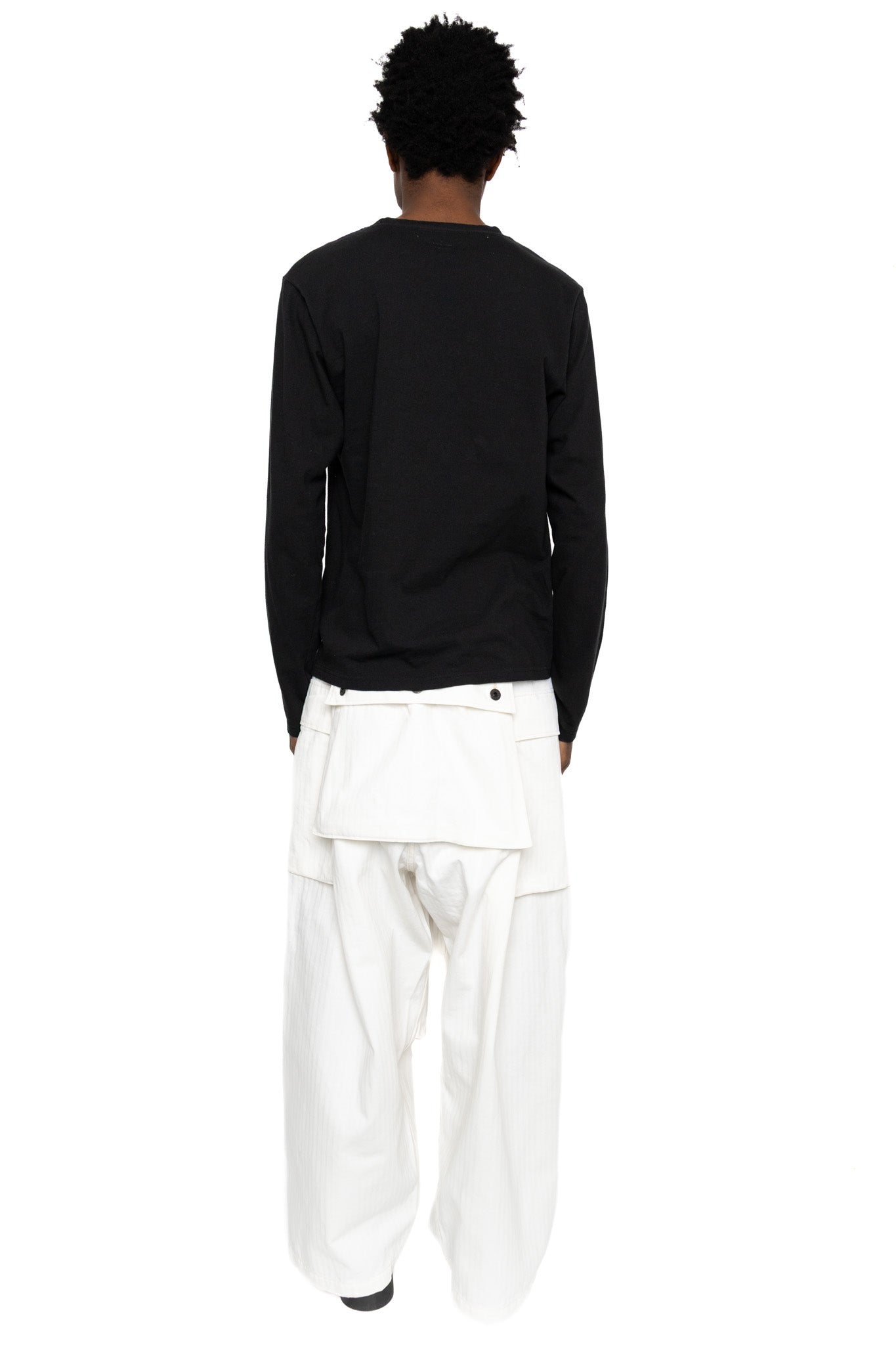 20/- Jersey Crewneck Long Sleeve T (Curtain Concho) - Black