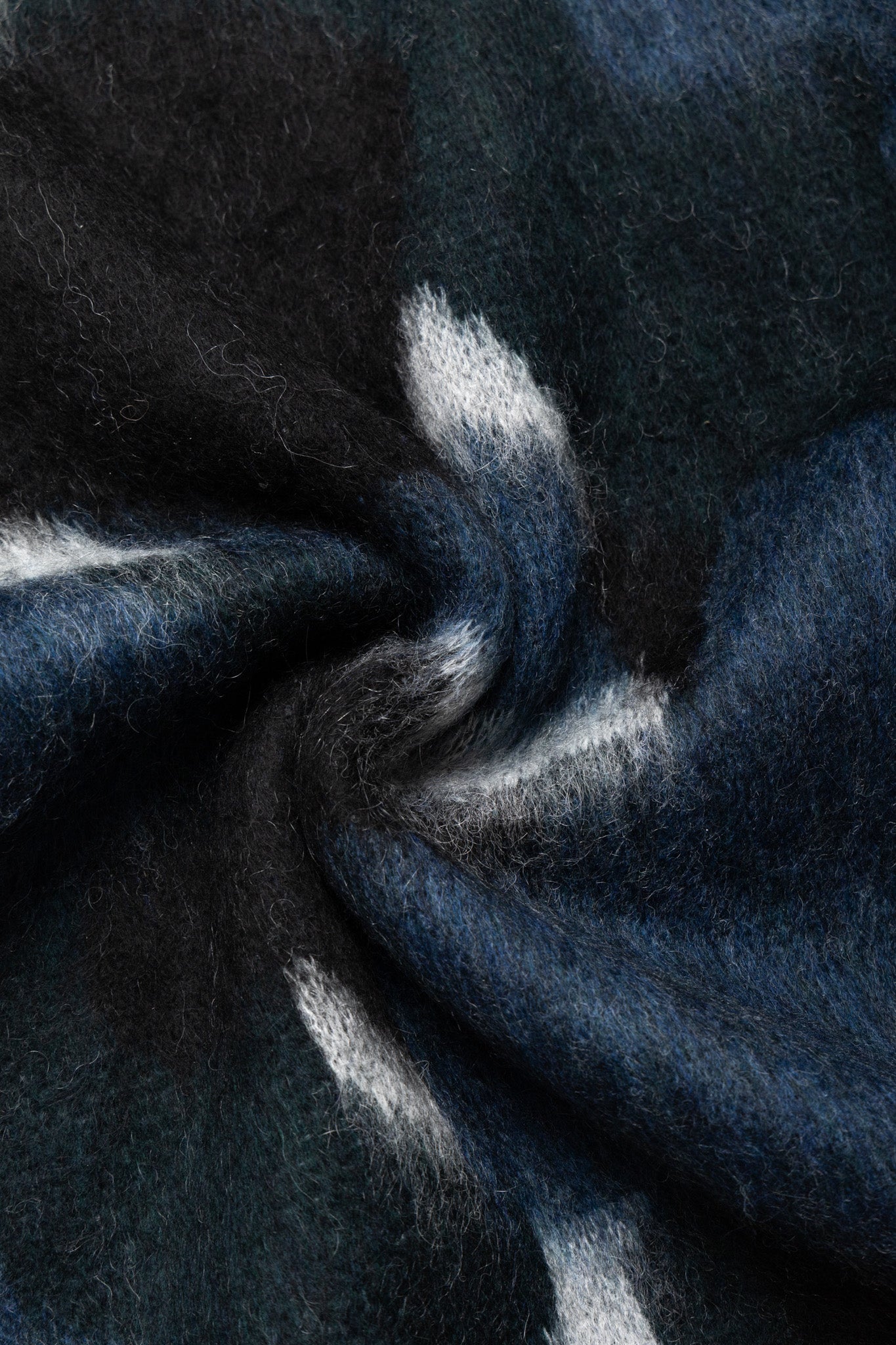 Mix Color Shaggy Knit Sweater - Black