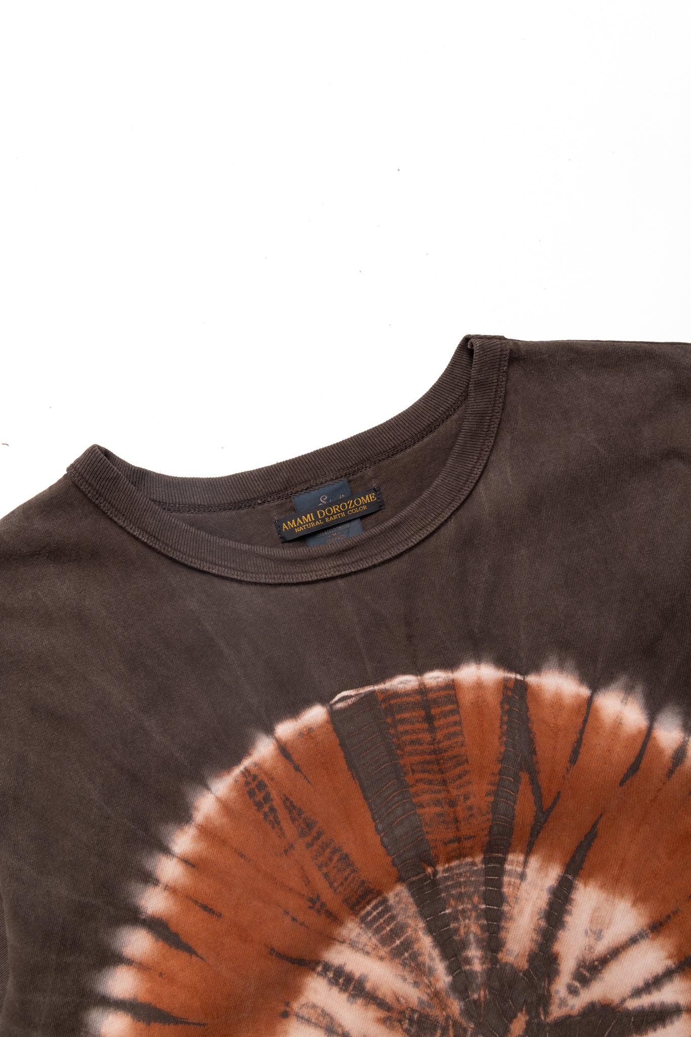 Amami Dorozome T-Shirt - Dark Brown