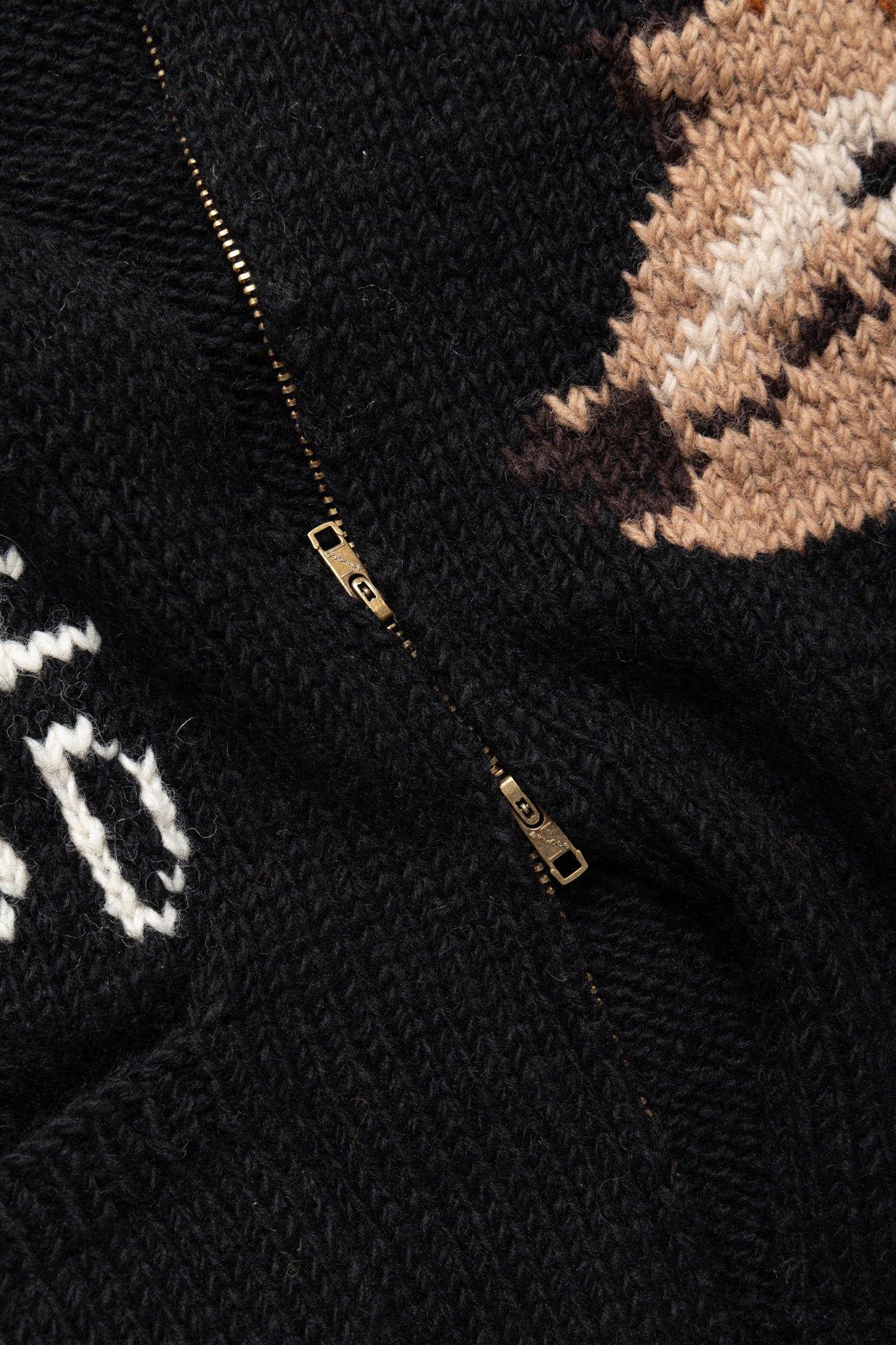 Cowichan "Lake Wood" - Black