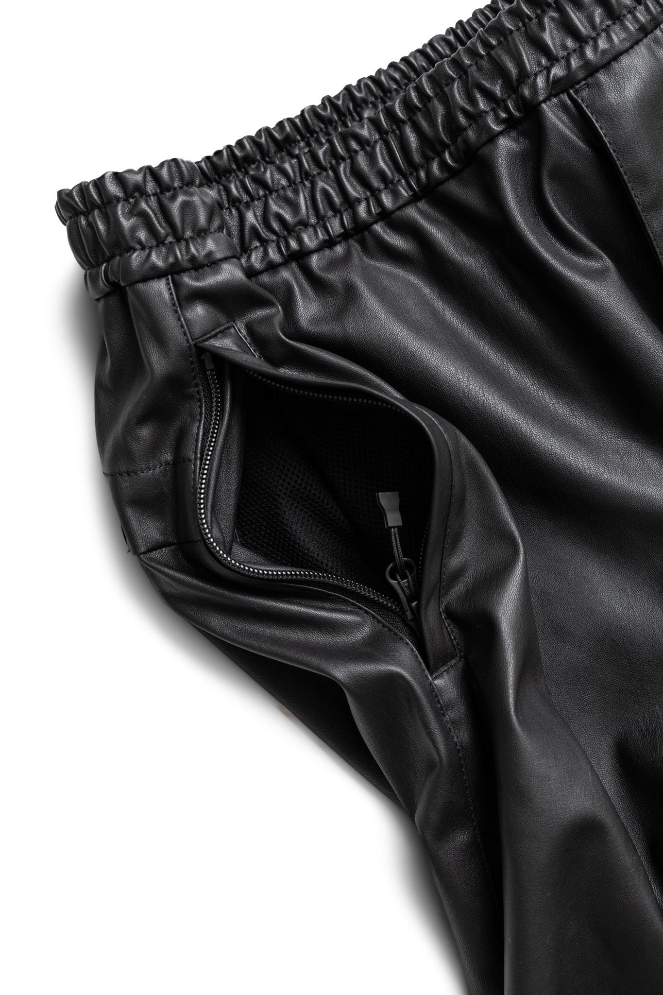 Tech Synthetic Skin Windbreaker Pants - Black
