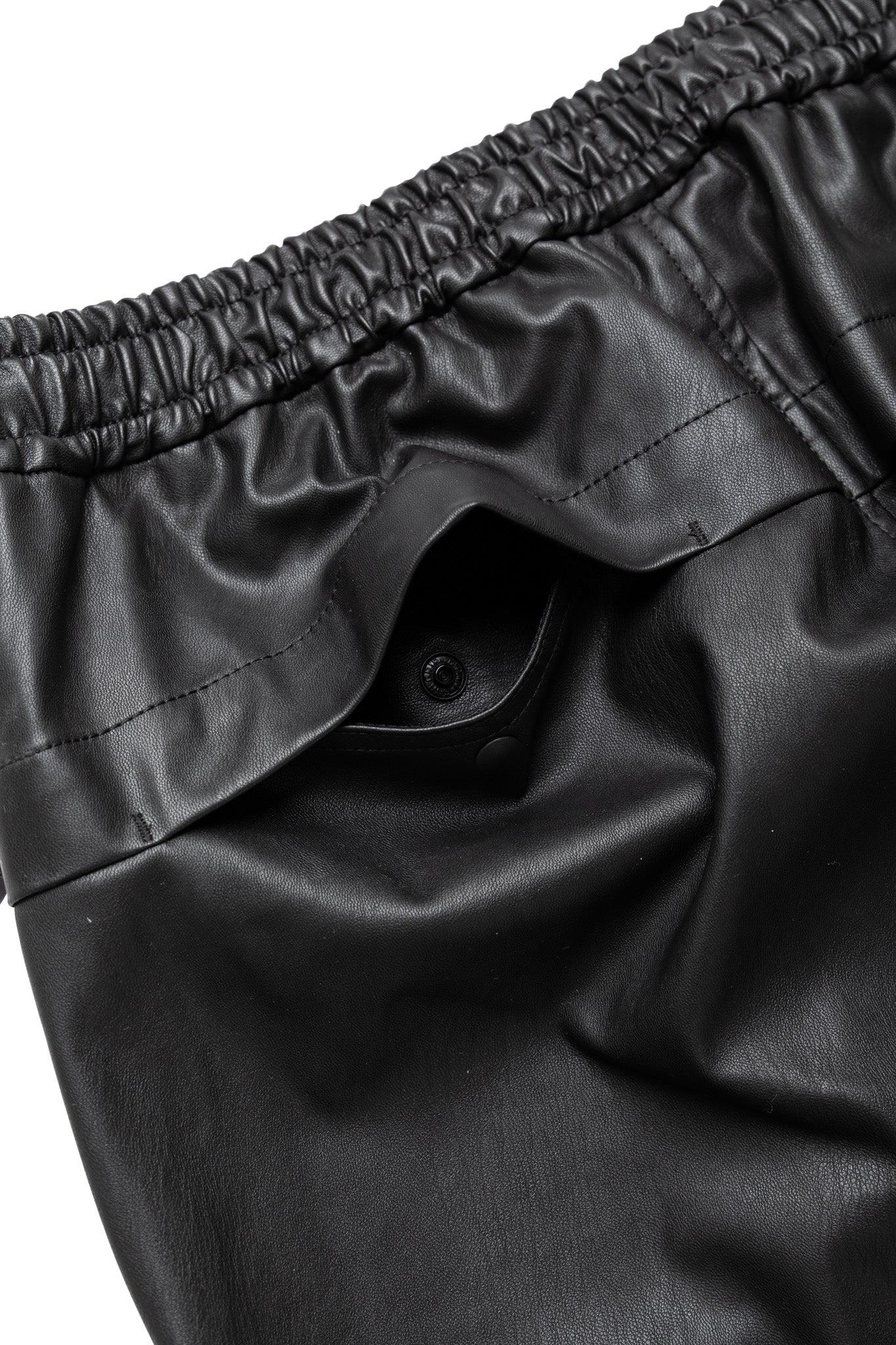 Tech Synthetic Skin Windbreaker Pants - Black
