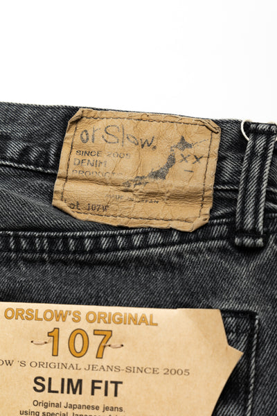 107 Ivy Fit Black Denim Stone Wash