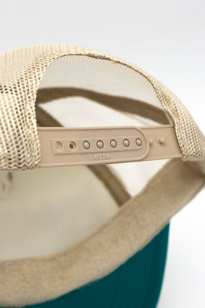 CONEYCOWBOWY Trucker Cap - Beige x Turquoise