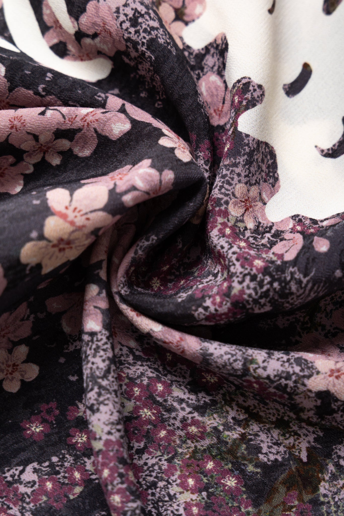 Rayon SAKURA-BONE Aloha Shirt - Ink Black