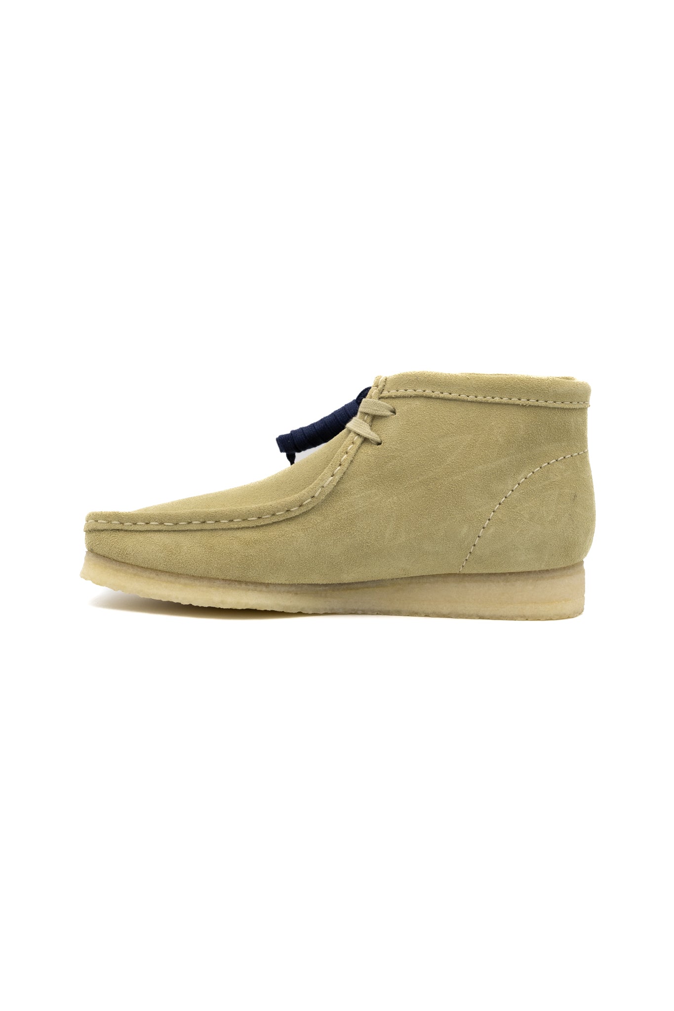 Clarks Originals Wallaby Boot in Maple Suede. Crafted with butter-soft suede for a premium feel, this iconic silhouette stays true to its design DNA with a chunky pebble crepe sole, waxy laces and tonal logo fobs. Premium maple suede upper Breathable leather lining Part-recycled natural rubber pebble crepe sole Includes additional lace for versatile wear Finished with two fobs (Clarks Originals and Wallabee) 
