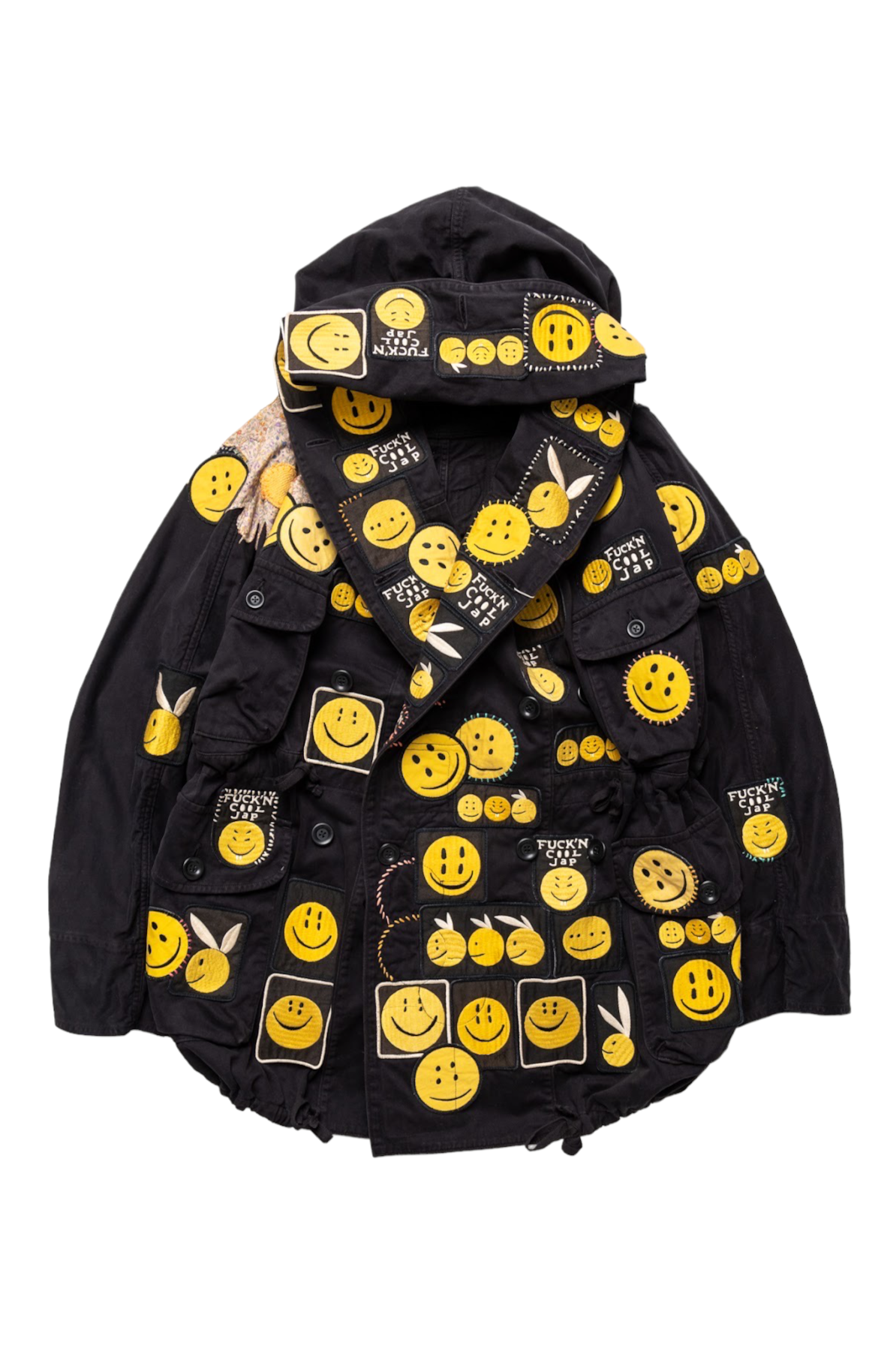 Kapital KOUNTRY Ring Coat distressed by craftsmen from KOUNTRY. Color: Black. Large size that covers the body like a sleeping bag Voluminous collar(hoody) keeps your neck warm which can be town-use but also outdoor Ribs are attached to the inside of the cuffs for the good fit, cold protection, and ease of the movement Distressed Various patches There are individual differences because it is a reconstructed item. 