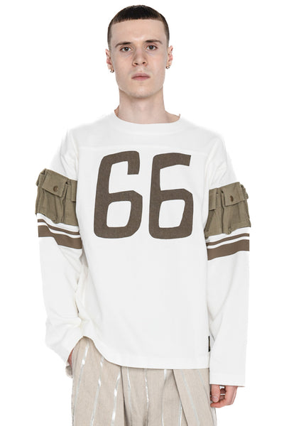 Kapital football long T-shirt made of thick and firm jersey. Utility pockets on the sleeve. Color: White  Made in Japan 100% cotton
