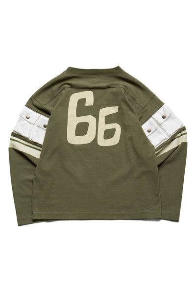 Kapital football long T-shirt made of thick and firm jersey. Utility pockets on the sleeve. Color: Khaki Made in Japan 100% cotton