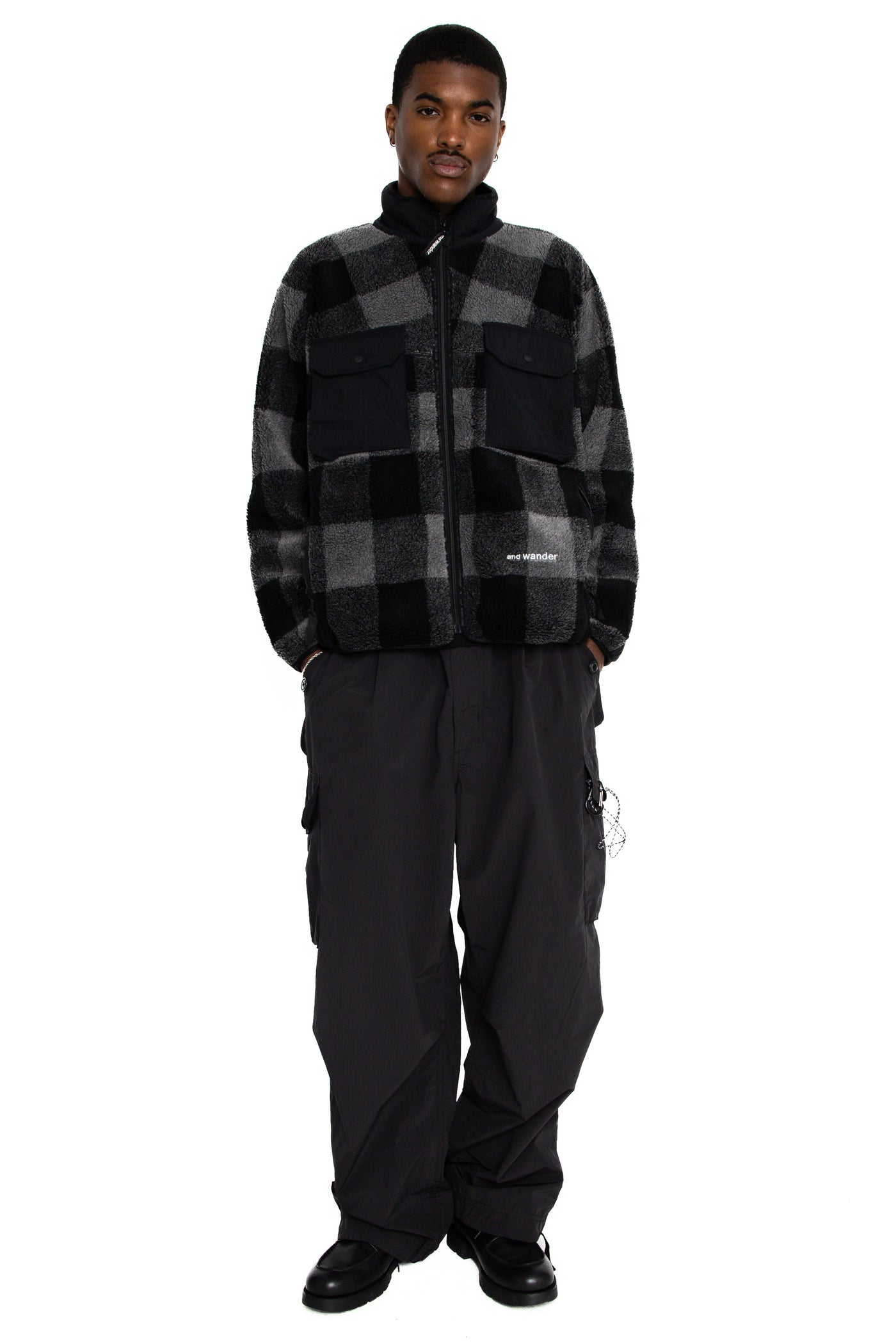 Oversized Cargo Pants - Black