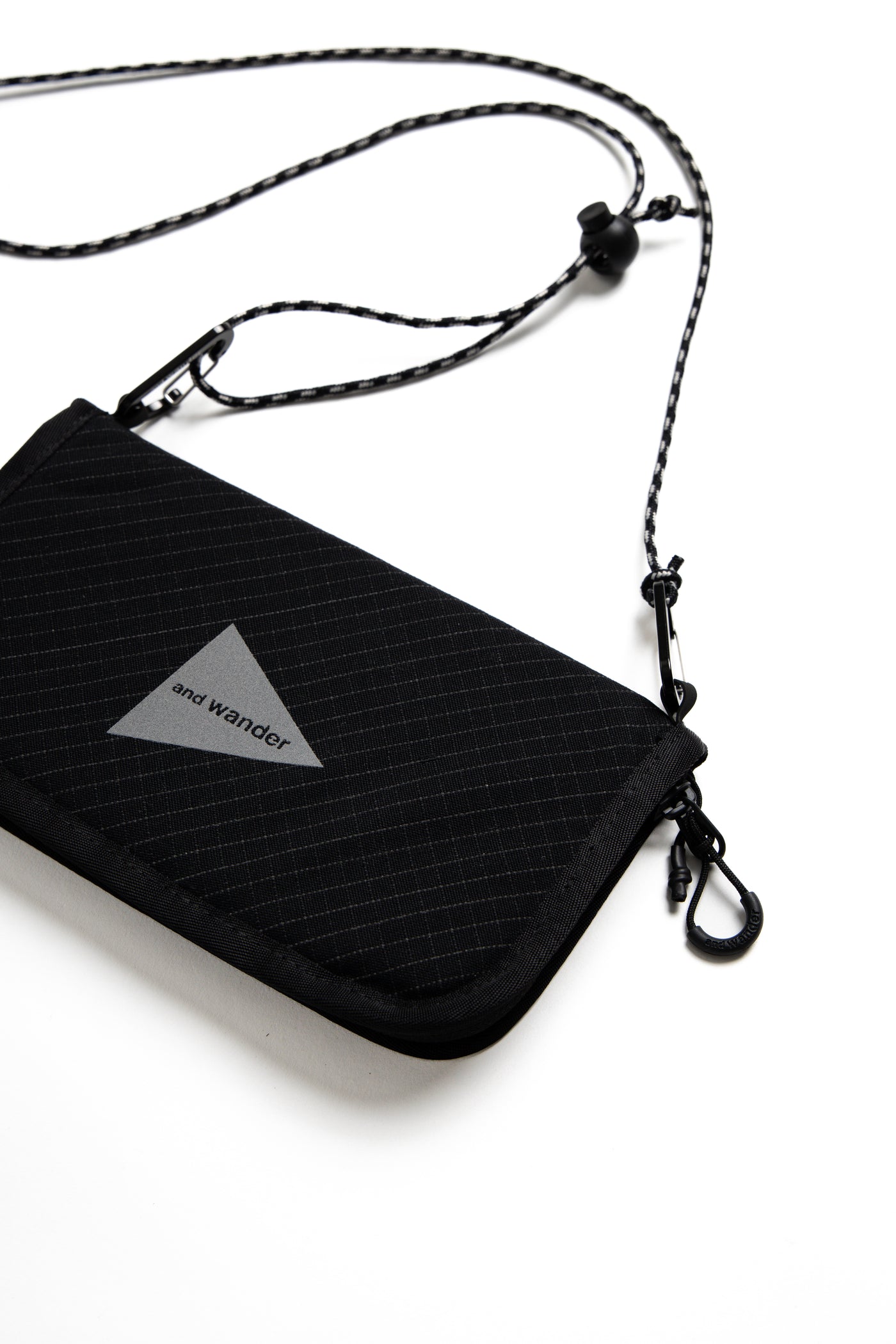 Reflective Rip Pouch - Black