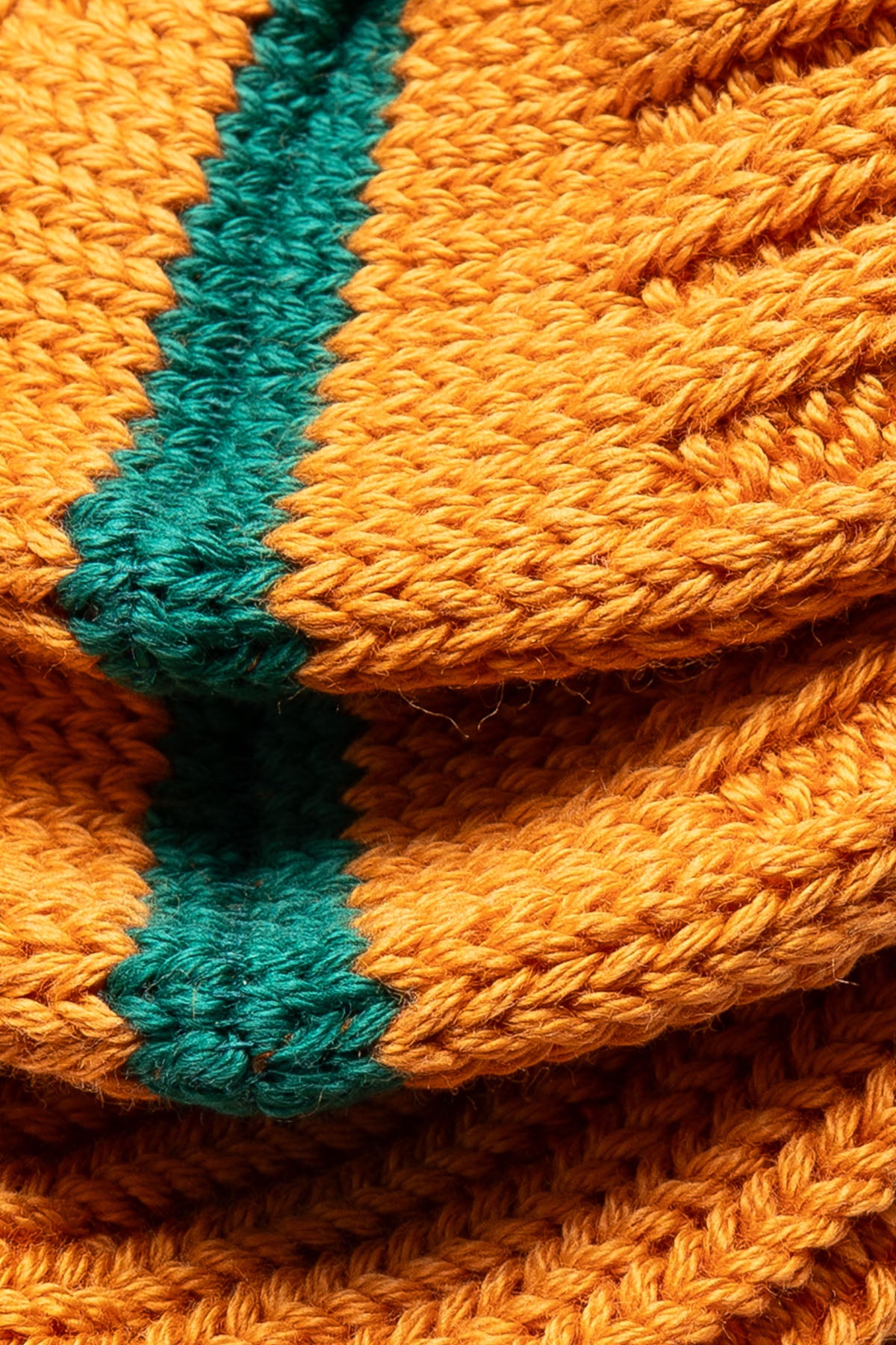 Chunky Ribbed Crew Socks