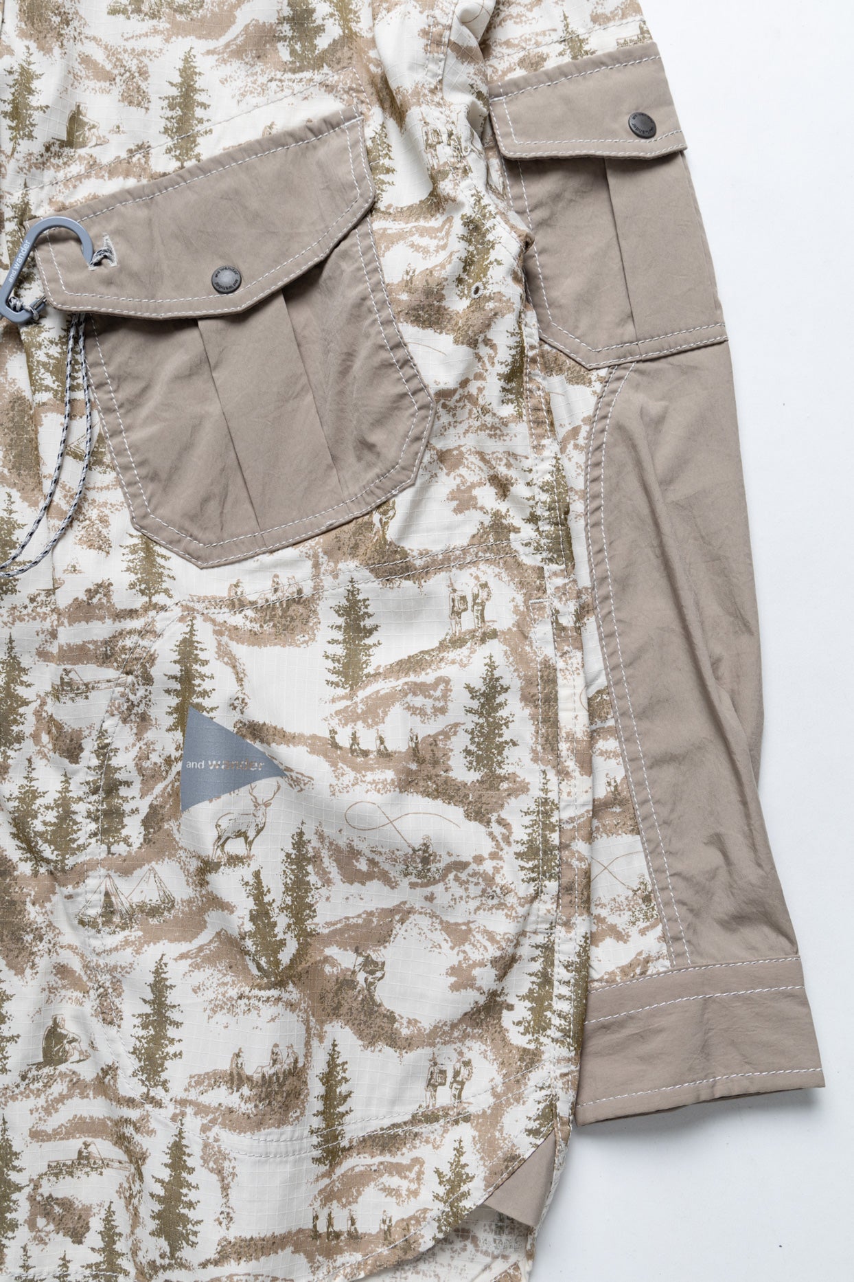 In The Mountain Printed Shirt - Beige