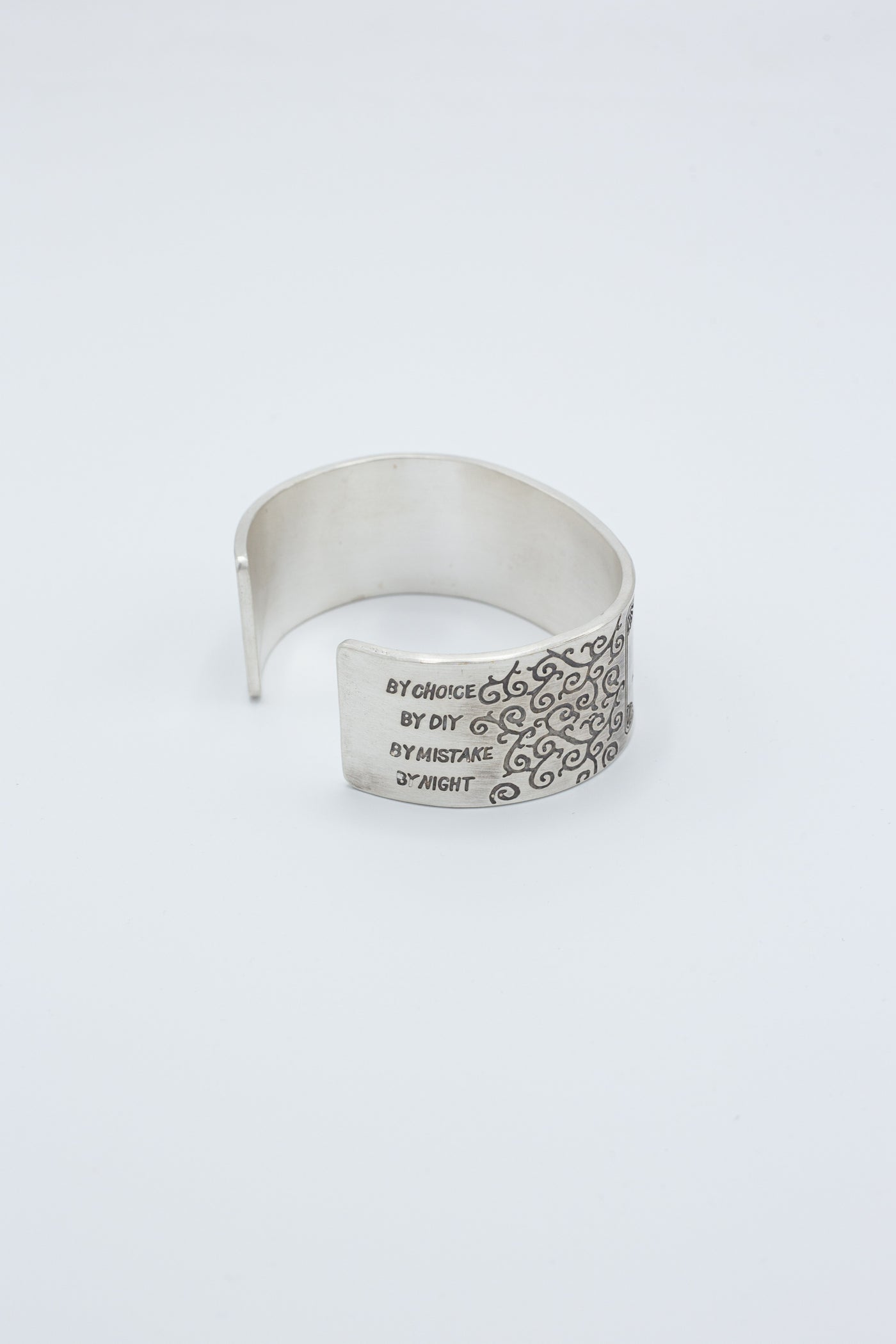 Souvenir Bangle (YOBAI/Thin)