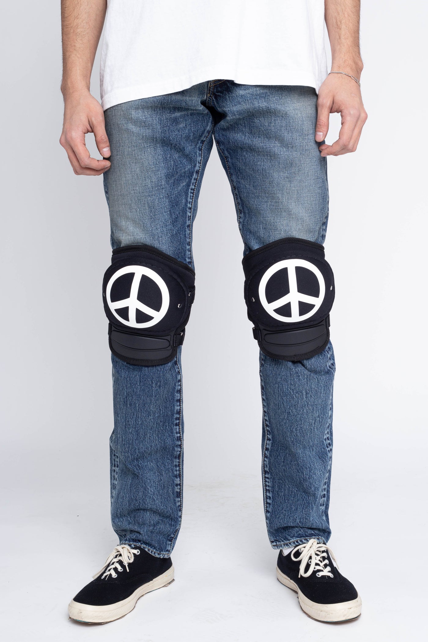 PEACE Knee Pad