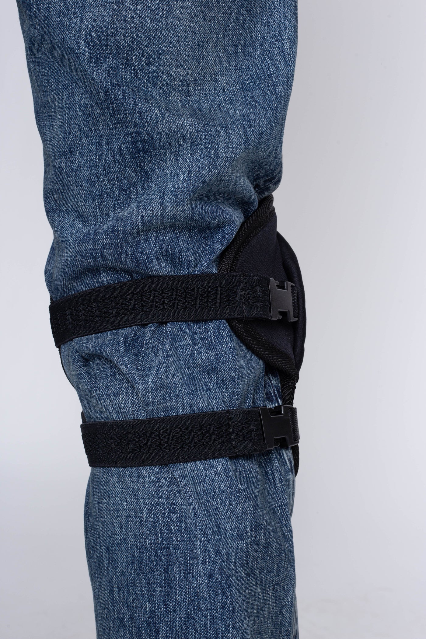 PEACE Knee Pad