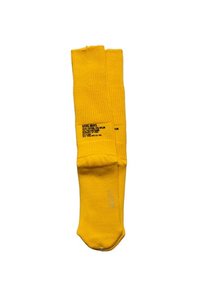 From N. Hoolywod are crew length Ribbed socks. Milspec printed on the back, it is visible when you put on short shoes. Made of cotton which has crude texture. 90% cotton, 5% nylon, 5% polyurethane. Made In Japan 
