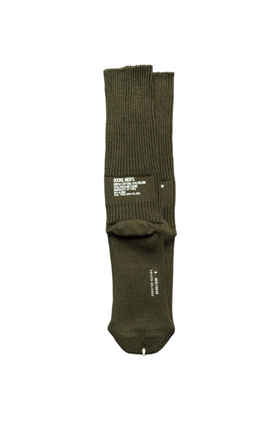 From N. Hoolywod are crew length Ribbed socks. Milspec printed on the back, it is visible when you put on short shoes. Made of cotton which has crude texture. 90% cotton, 5% nylon, 5% polyurethane. Made In Japan 